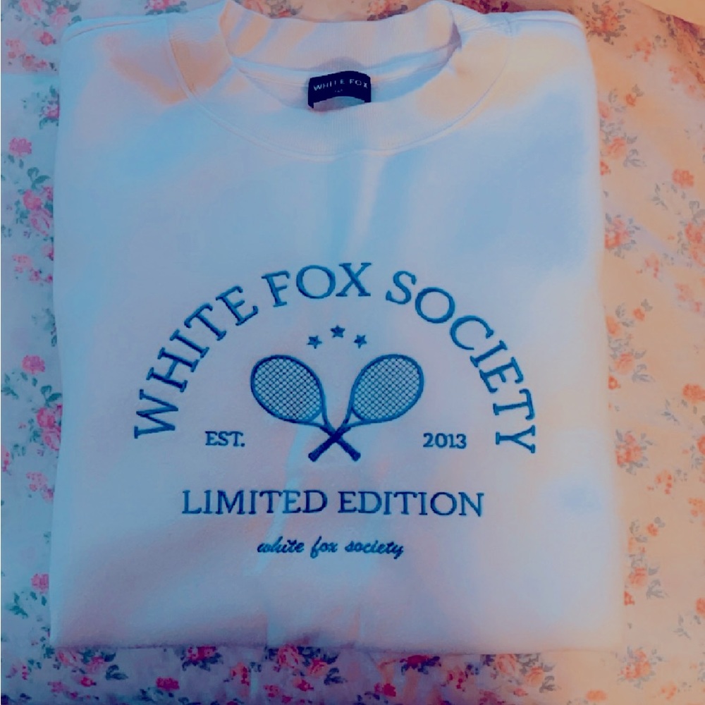 White Fox Boutique Sweatshirt